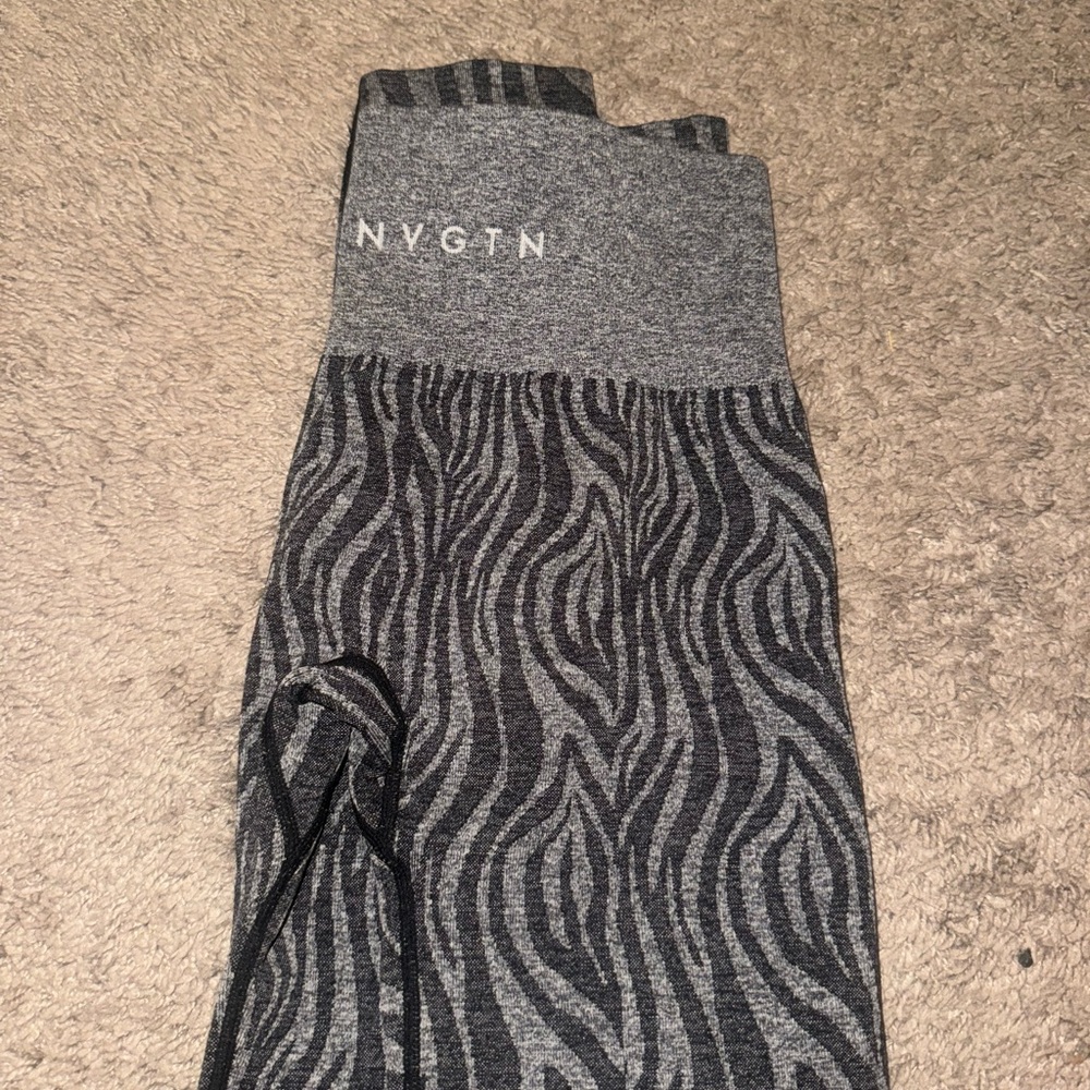NVGTN Charcoal Zebra Pattern Leggings